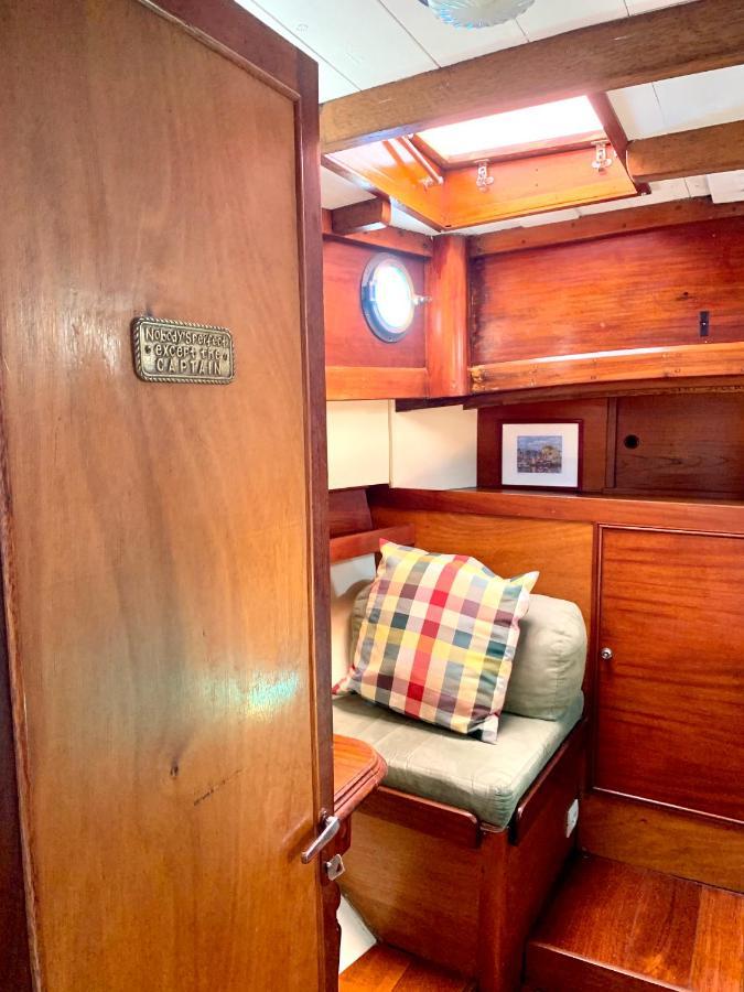Port Deauville Yacht Vintage Exterior photo